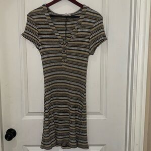 Xtraordinary Knit Dress W Buttons Juniors L Fits Like Medium Great Condition